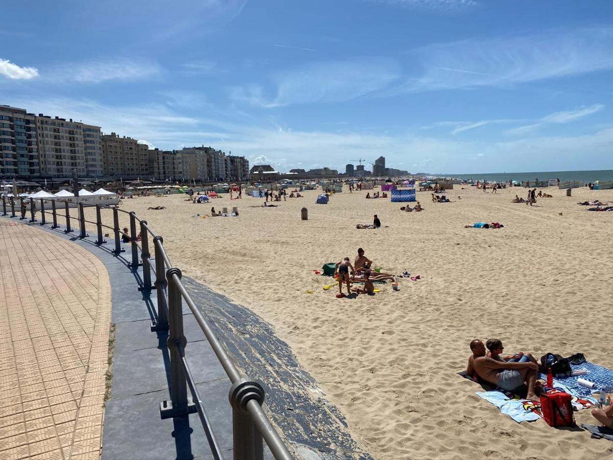 Panoramic View On Beach, Ships, Sea - Place To Be Oostende Dış mekan fotoğraf